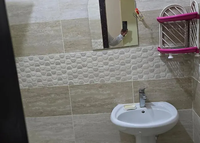Ground-floor In Garden, 3 Bedrooms, In Lasrinetta, Mini Egypt *